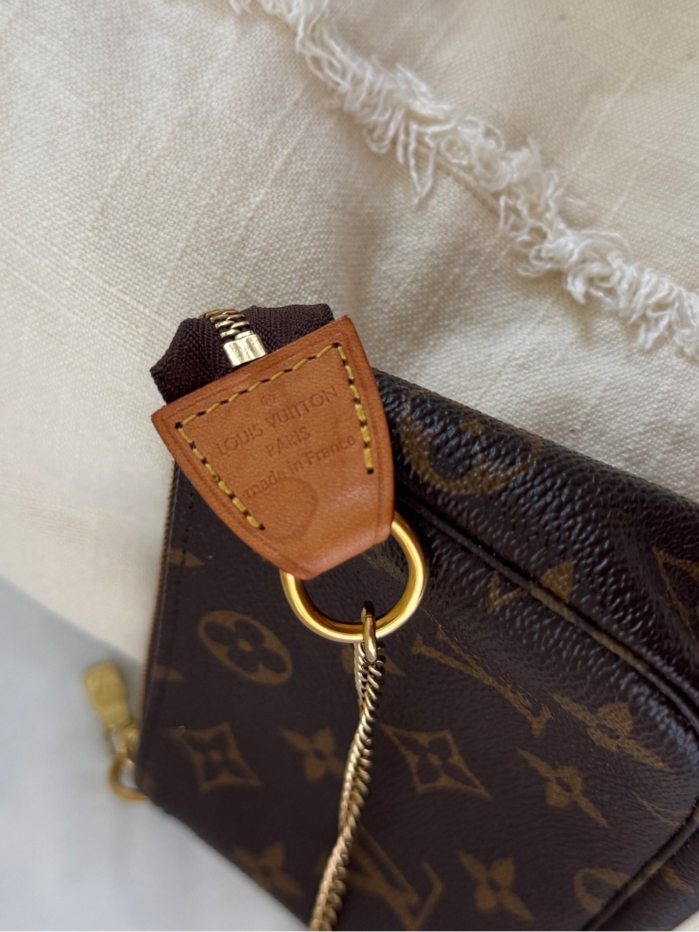 Louis Vuitton Mini Pochette in Brown Monogram with Gold Chain - Picture 3 of 6